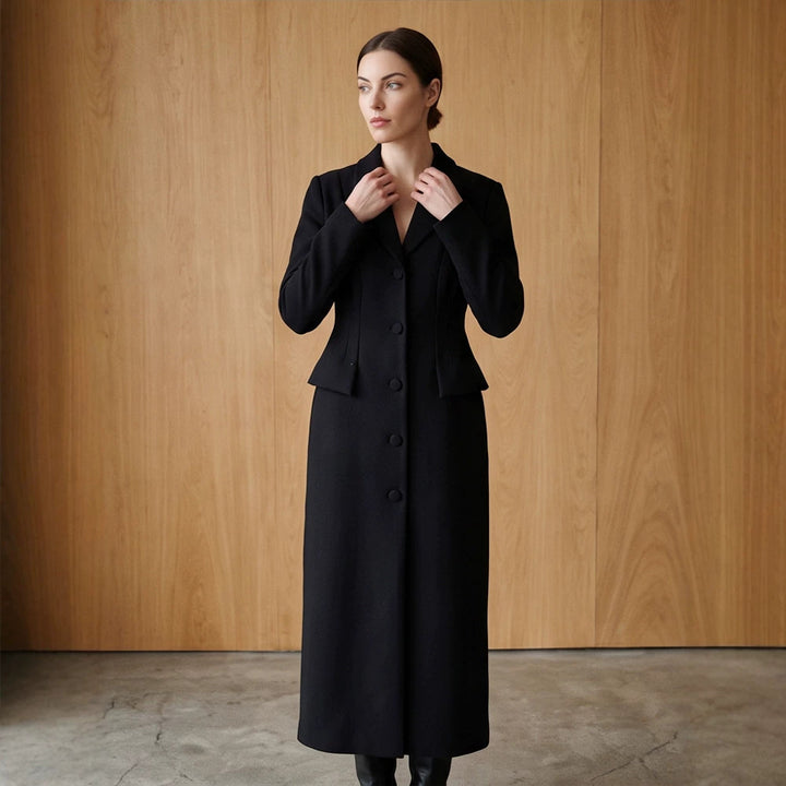 Damen Taillierter Longcoat mit Schalkragen und figurformenden Abnähern Echoarchiv