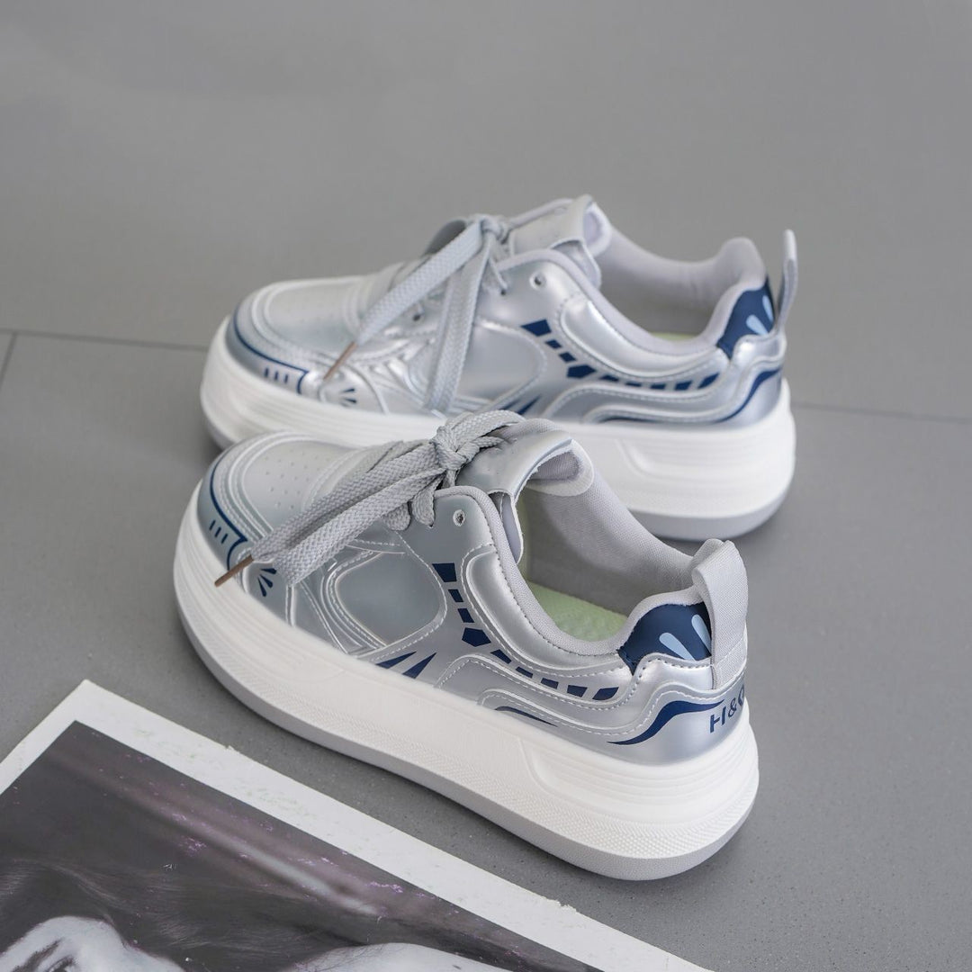Damen Moderne Plateau-Sneaker mit metallic-Optik und dämpfender EVA-Zwischensohle – Névara
