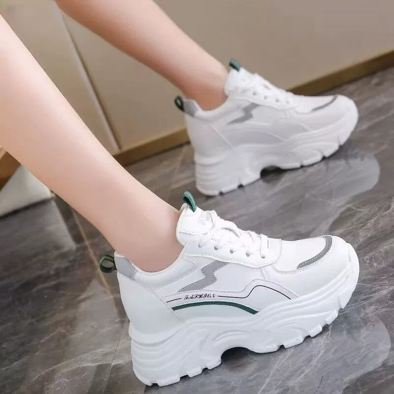 Damen Chunky Sneakers mit atmungsaktivem Obermaterial und dämpfender Laufsohle Echo Archiv
