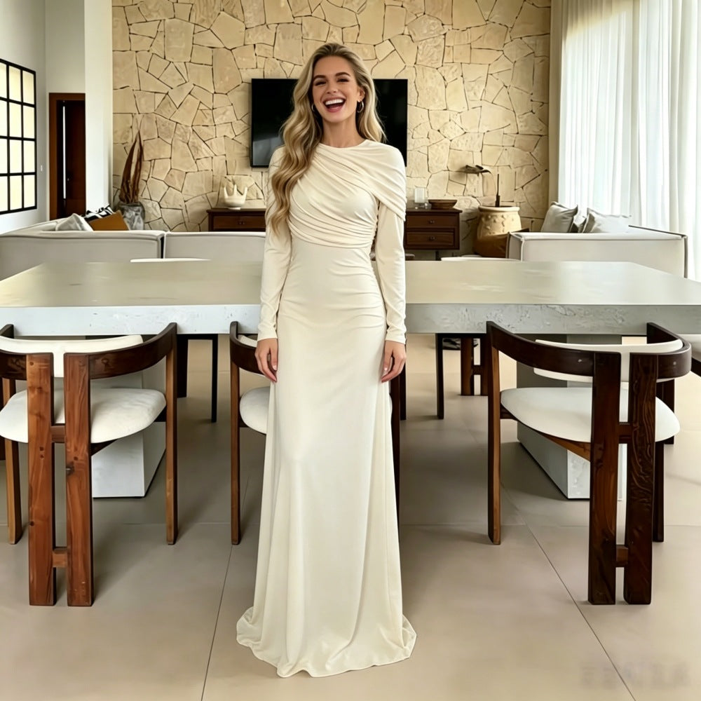 Damen Maxikleid mit Cape‑Drapierung und tailliertem Schnitt Echoarchiv