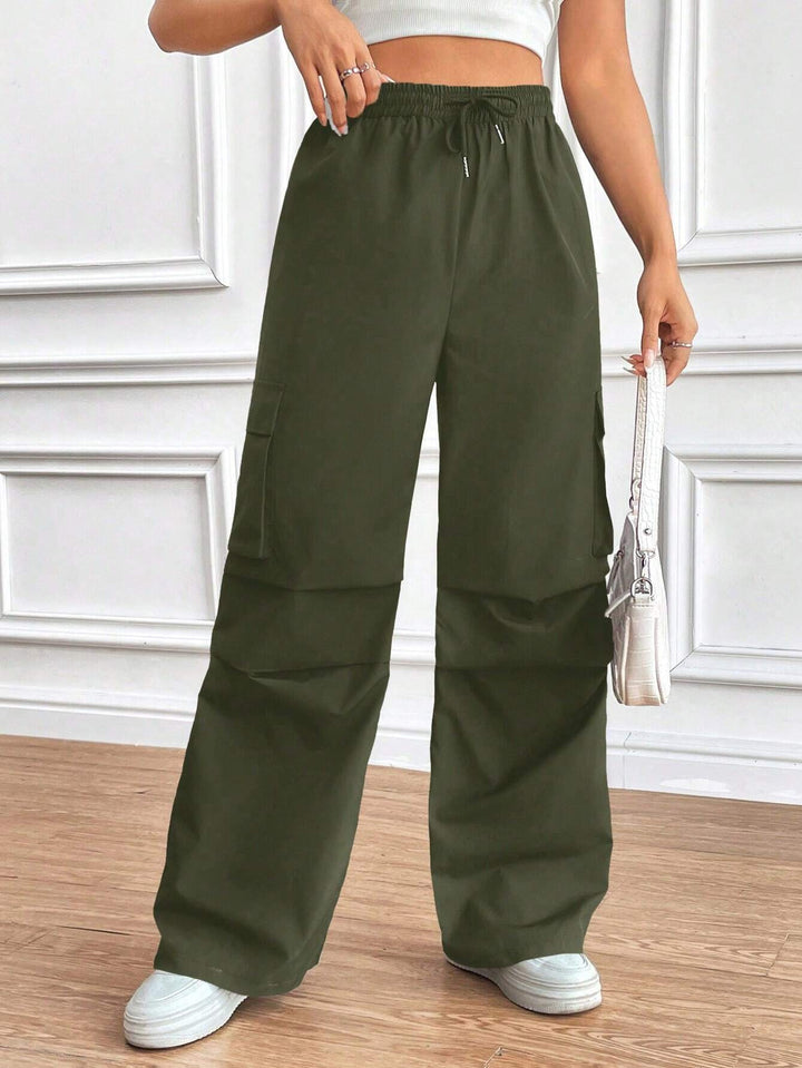 Damen Weite High‑Waist Cargo‑Hose mit Elastikbund und großen Klappentaschen – Avélisse