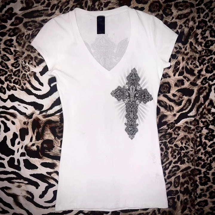 Damen V-Ausschnitt T-Shirt mit kunstvollem Kreuzdesign Echo Archiv