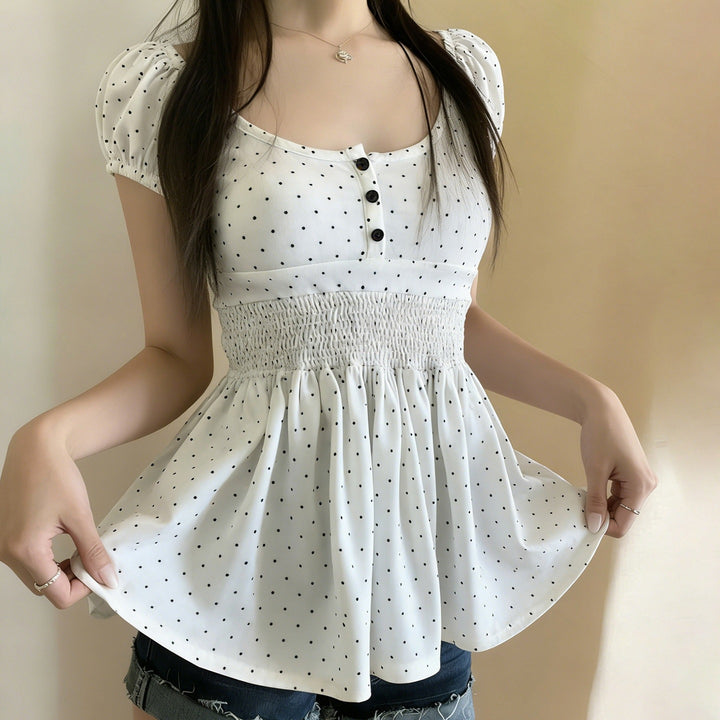 Damen Verspieltes Polka Dots Oberteil mit Rüschen und Knopfleiste Echo Archiv