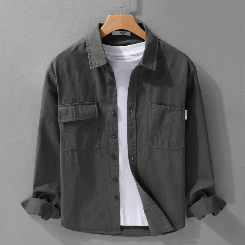 Herren Casual-Hemdjacke aus schwerem Baumwoll-Twill mit asymmetrischen Brusttaschen und kastigem Schnitt Echoarchiv