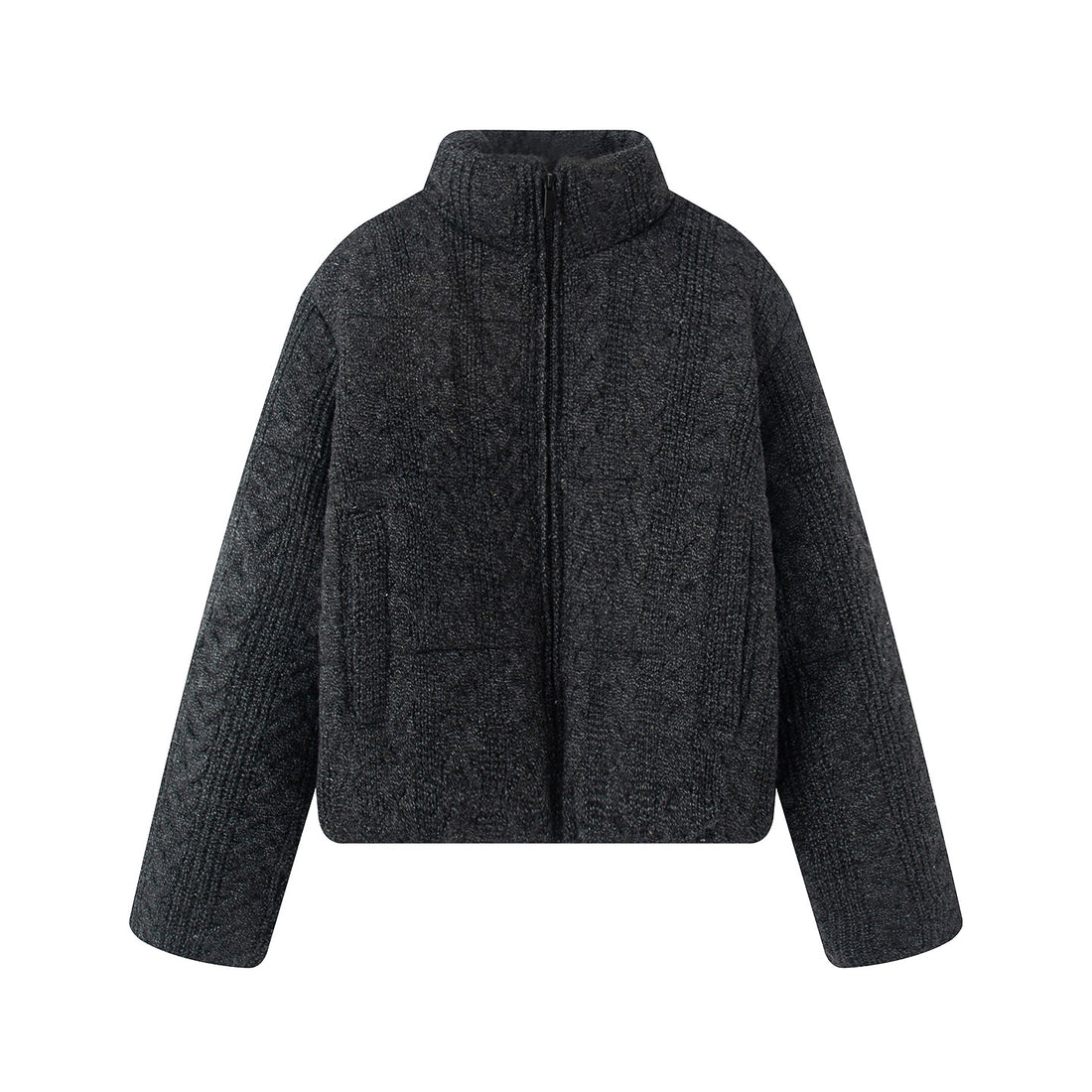 Damen gesteppte Strickoptik-Steppjacke mit Zopfmuster, Stehkragen und Eingrifftaschen – Célinea