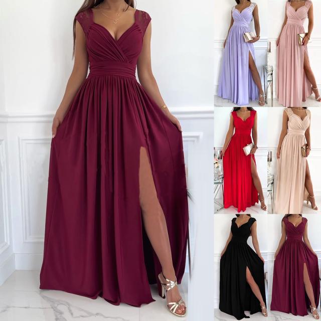 Damen Abendkleid mit Elegantem V-Ausschnitt und Rüschendetails Echoarchiv