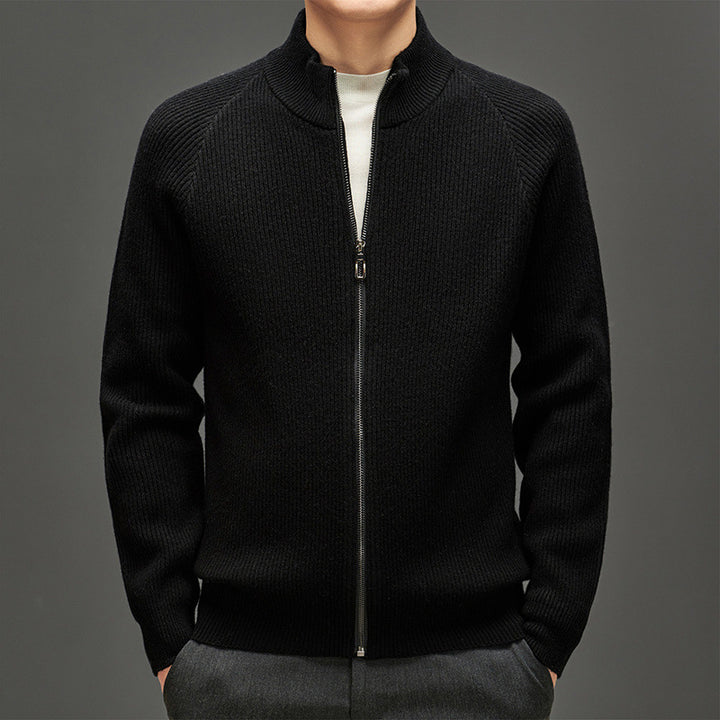 Herren modischer Strickjacke mit hohem Kragen und Reißverschluss Echoarchiv