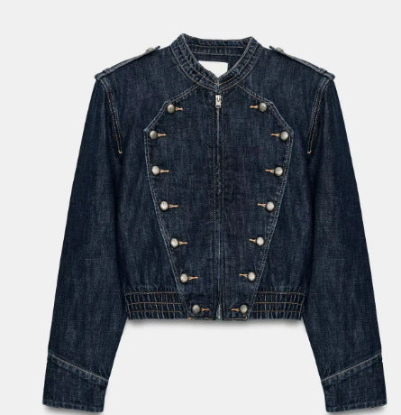 Damen Kurz geschnittene Jeansjacke mit Mandarinkragen, Zierknopfreihe und Schulterpatten Echo Archiv