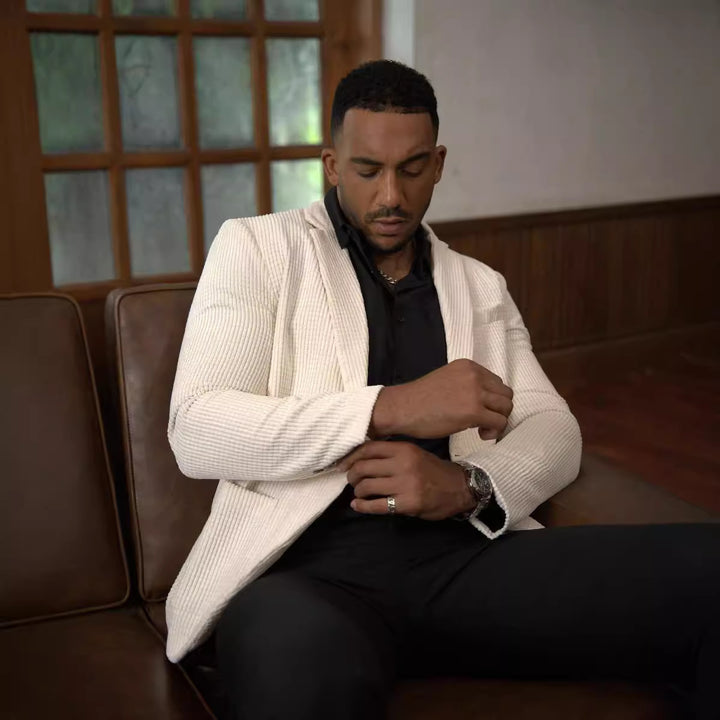 Herren moderner Strukturblazer mit eleganten Details Echoarchiv
