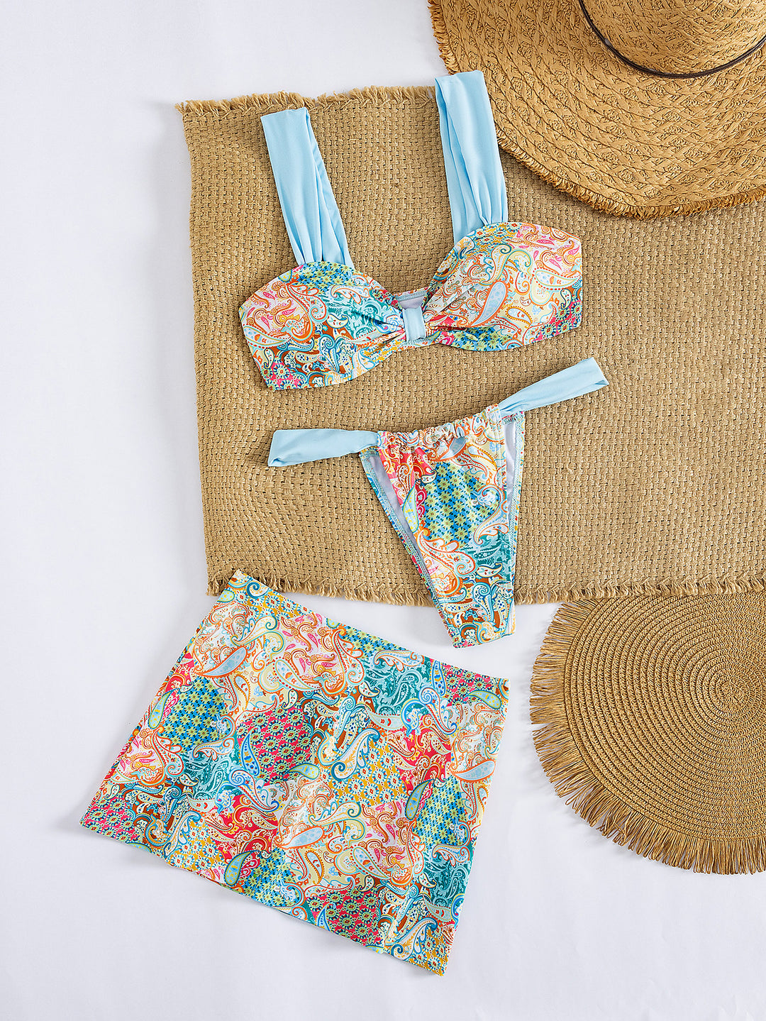 Damen Bikini-Set mit trendiger Raffungen und stilvollem Muster Echo Archiv