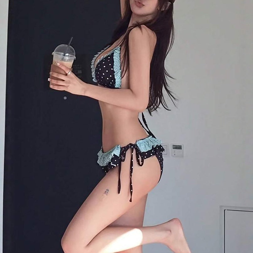 Damen Triangel-Bikini mit Rüschen und dekorativem Design Echo Archiv