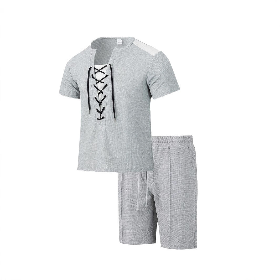 Herren sportliches Kurzarm-Set mit strukturiertem Obermaterial und modischem Schnürdesign Echoarchiv