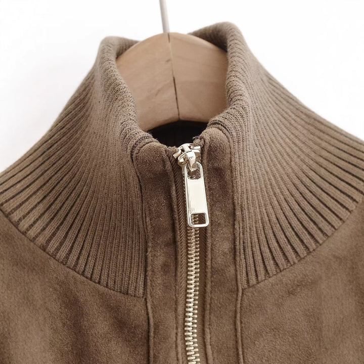 Damen Bomberjacke aus Wildlederoptik mit großen Pattentaschen und Rippbündchen Echo Archiv