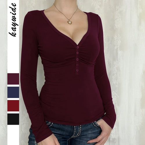 Damen tailliertes Langarmshirt mit geraffter Knopfleiste und tiefem V-Ausschnitt – Maréline