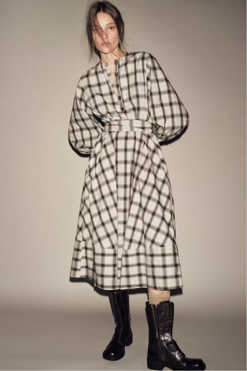 Damen nan kariertes Midikleid mit Ballonärmeln, Taillengürtel und Zierknopfleiste Echo Archiv