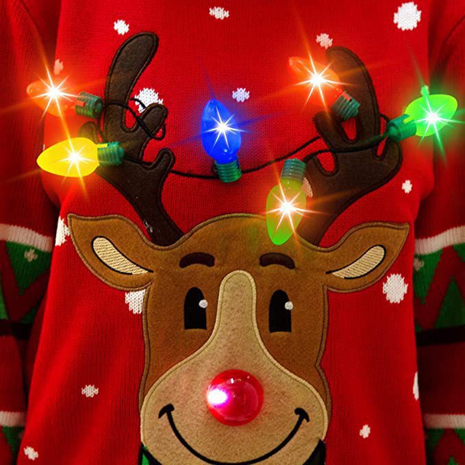 Damen nan weihnachtlicher Strickpullover mit Rentierapplikation integrierter Lichterkette und dreidimensionalem Nasenpompom Echo Archiv