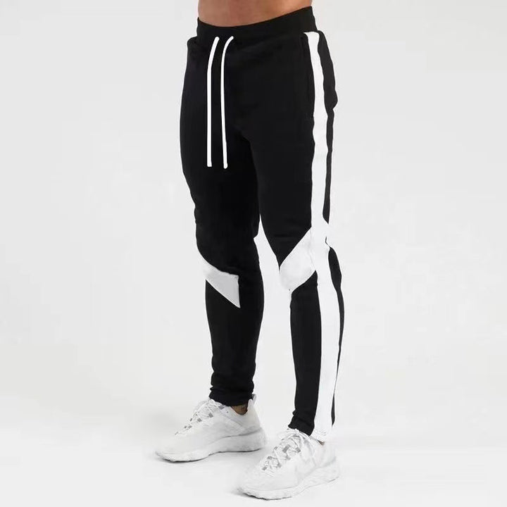 Herren atmungsaktive Fitness-Jogginghose mit kontrastierenden Details Echoarchiv