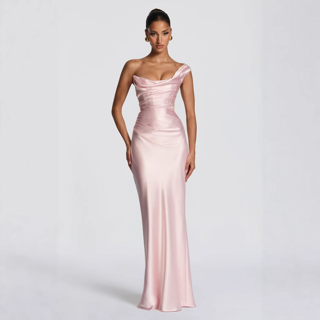 Damen Elegantes Satin Lang Abendkleid mit asymmetrischem Schnitt und figurschmeichelndem Design Echo Archiv