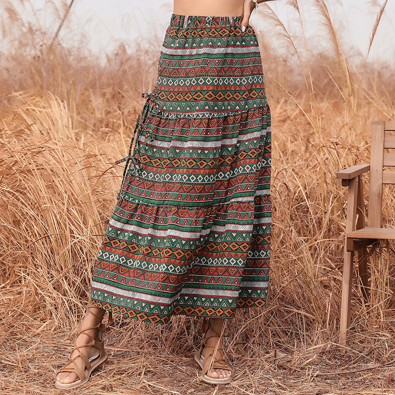 Damen Langer Boho-Maxirock mit Ethno-Print und seitlichen Bindebändern Echoarchiv