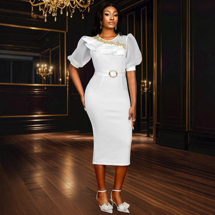 Damen figurbetontes Kleid mit asymmetrischen Rüschendetails Echo Archiv