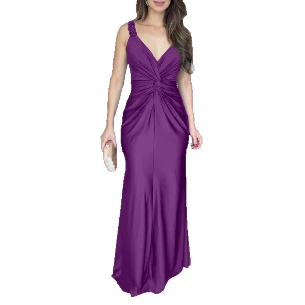 Damen elegantes Abendkleid mit raffiniertem Wickeldesign und zarten Trägerdetails Echo Archiv