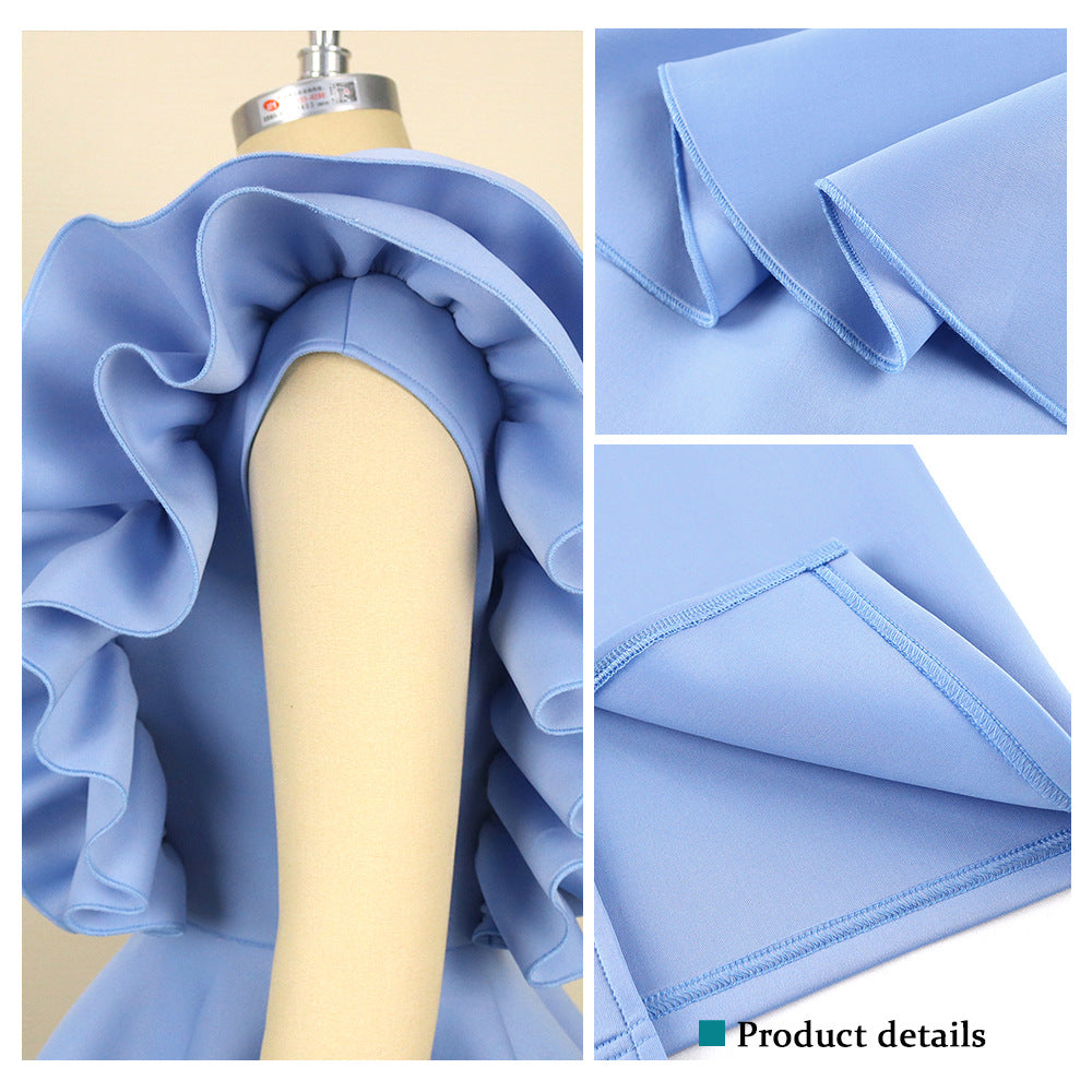 Damen figurbetontes Kleid mit extravaganten Rüschendetails Echo Archiv
