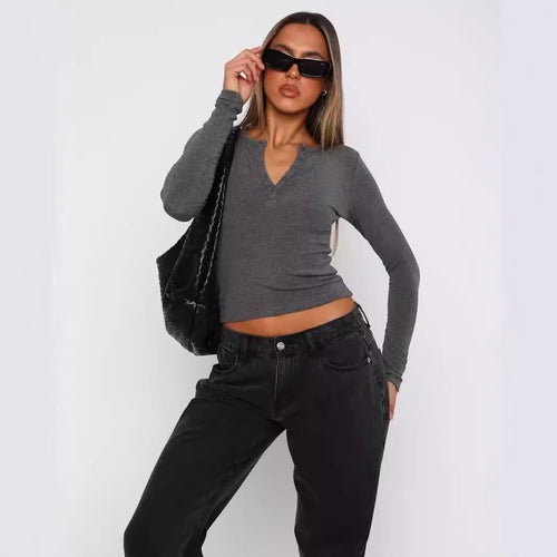 Damen Langarm Crop-Top mit eleganter V-Öffnung und figurbetontem Schnitt Echo Archiv