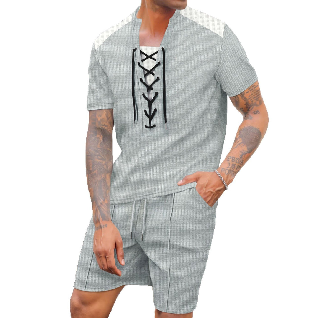 Herren modisches Sport-Set mit einzigartigem Schnürdetails Echoarchiv