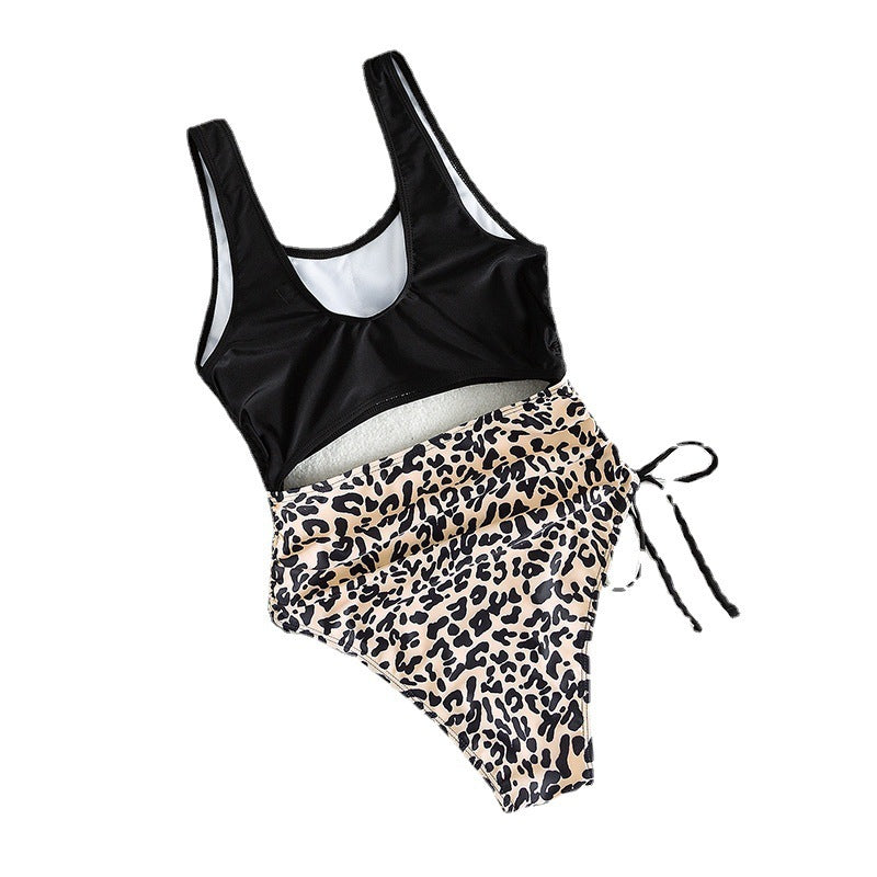 Damen Cut-Out Badeanzug mit modischem Leoprint Echo Archiv
