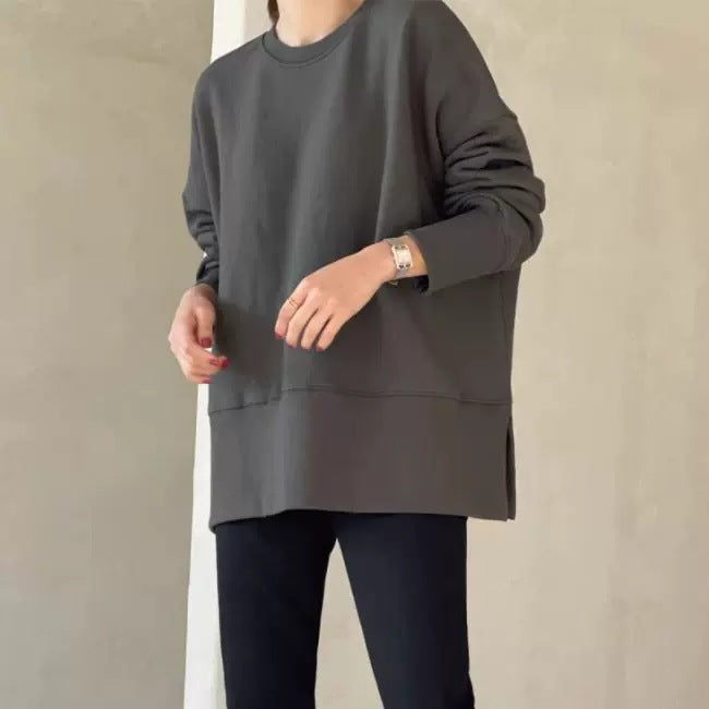 Damen Boxy-Sweatshirt mit verlängerter Saumblende, seitlichen Schlitzen und Raglanärmeln – Mavelle