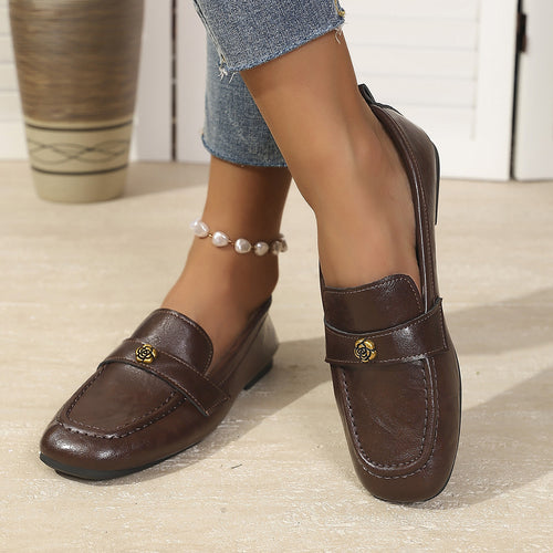 Damen elegante Loafer mit dezenter Rosen-Metallapplikation und gepolsterter Komfortinnensohle – Lioré