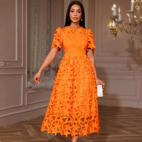 Damen Spitzen-Maxikleid mit floralem Design Echo Archiv