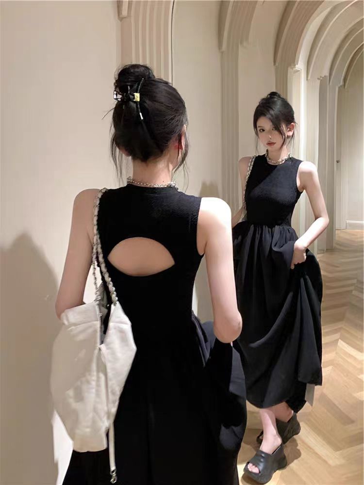 Damen Maxikleid mit elegantem Schnitt und fließendem Material Echo Archiv