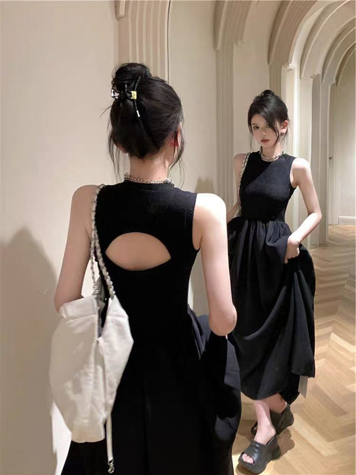 Damen Maxikleid mit elegantem Schnitt und fließendem Material Echo Archiv