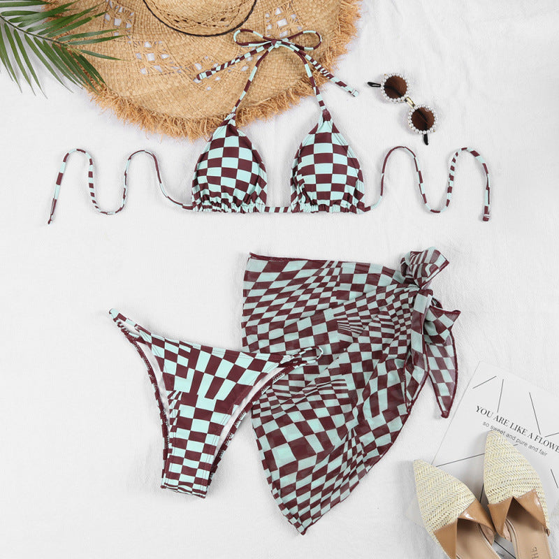 Damen Triangel-Bikini mit hochwertigem Bindeband und modischer Wickelrock-Optik Echo Archiv