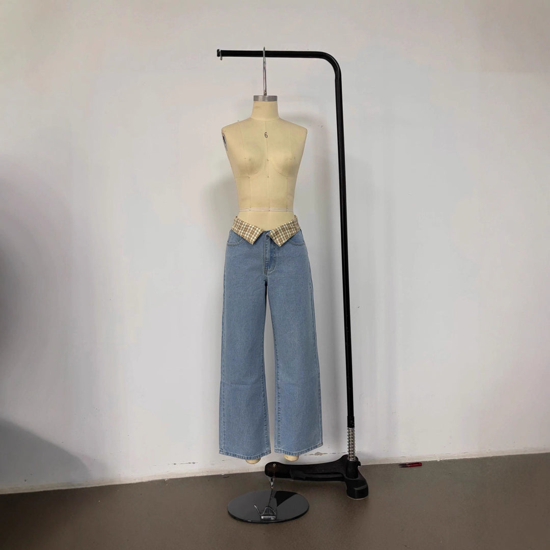 Damen nan weite Schlagjeans mit umgeschlagenem Karobund und klassischem Five-Pocket-Schnitt Echo Archiv