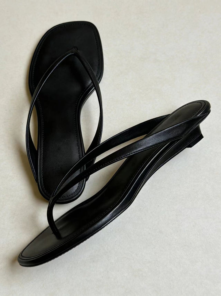 Damen elegante Zehentrenner-Sandalen mit minimalistischem Riemendesign Echoarchiv