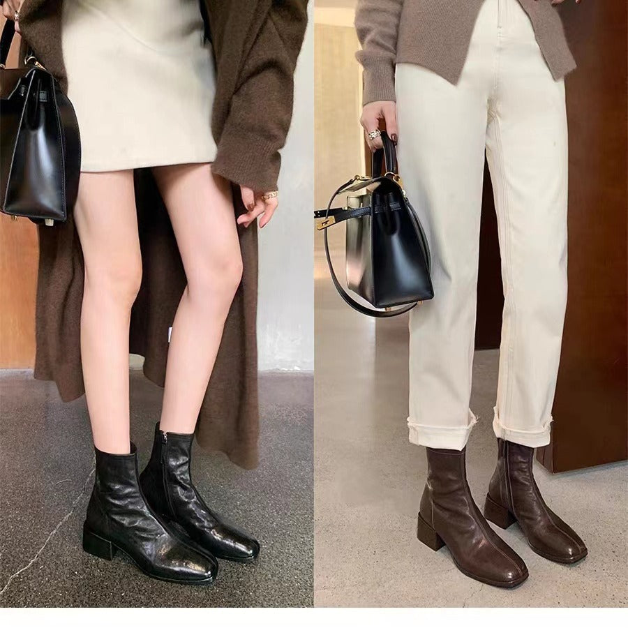 Damen Glattleder-Stiefelette mit schlanker Socken-Passform, innenliegendem Reißverschluss und sculpted Blockabsatz Echo Archiv