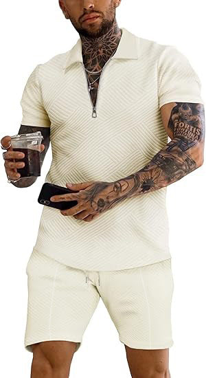 Herren sportliches Oberteil und Shorts Set mit strukturiertem Design Echoarchiv