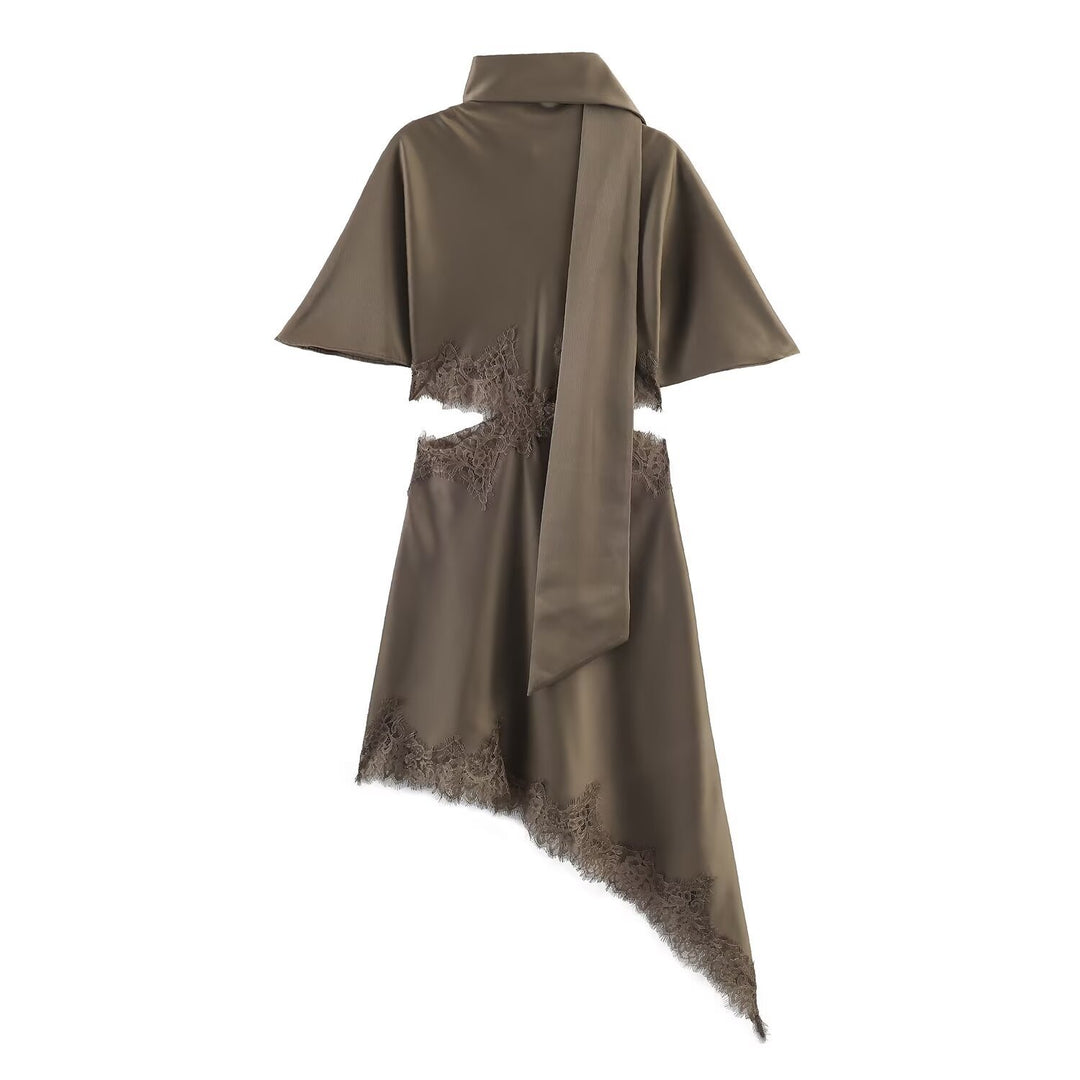 Damen Wickelkleid mit elegantem asymmetrischen Schnitt und zarter Spitzenverzierung Echo Archiv