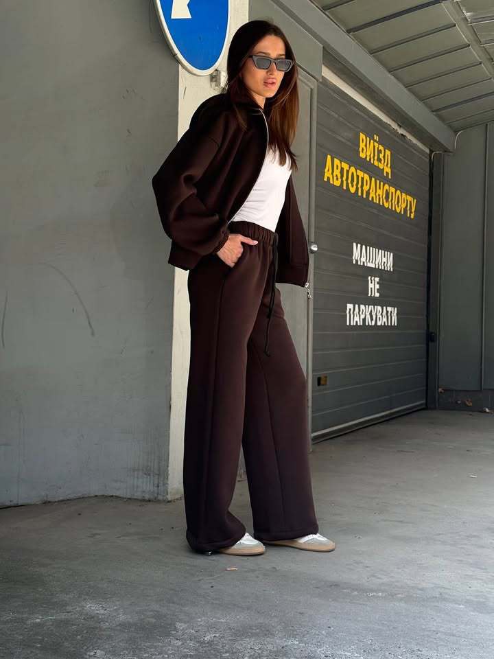 Damen Sportlicher Oversized Hoodie und Jogginghose Set Echo Archiv