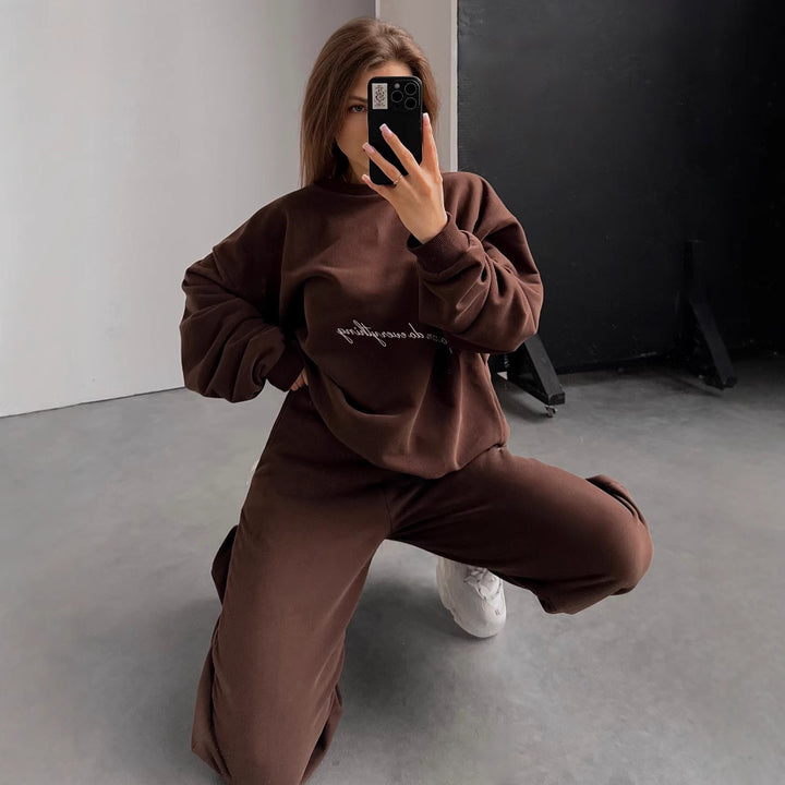 Damen Oversized Sweatshirt und hochgeschnittene Jogginghose Loungewear-Set aus weichem Baumwollfleece mit elastischem Bund – Avérine