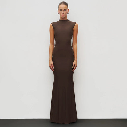 Damen Elegantes Schmalgeschossenes Maxikleid mit hohem Kragen Echo Archiv