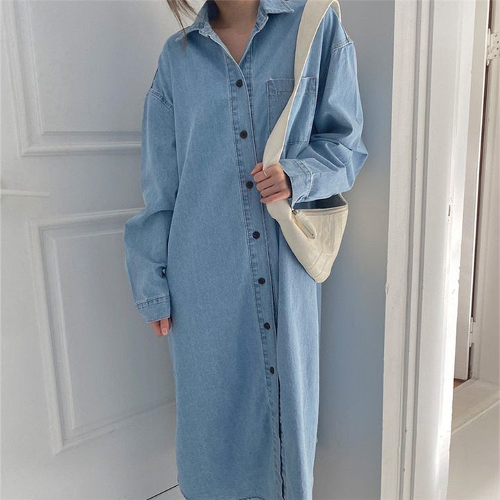 Damen Oversize-Denim-Maxikleid im Hemdstil mit Brusttasche und durchgehender Knopfleiste – Valéora