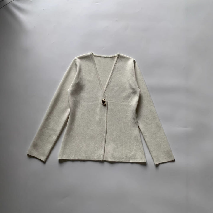 Damen Feiner V‑Ausschnitt-Cardigan mit Schmuckknopf und kastiger Silhouette Echo Archiv