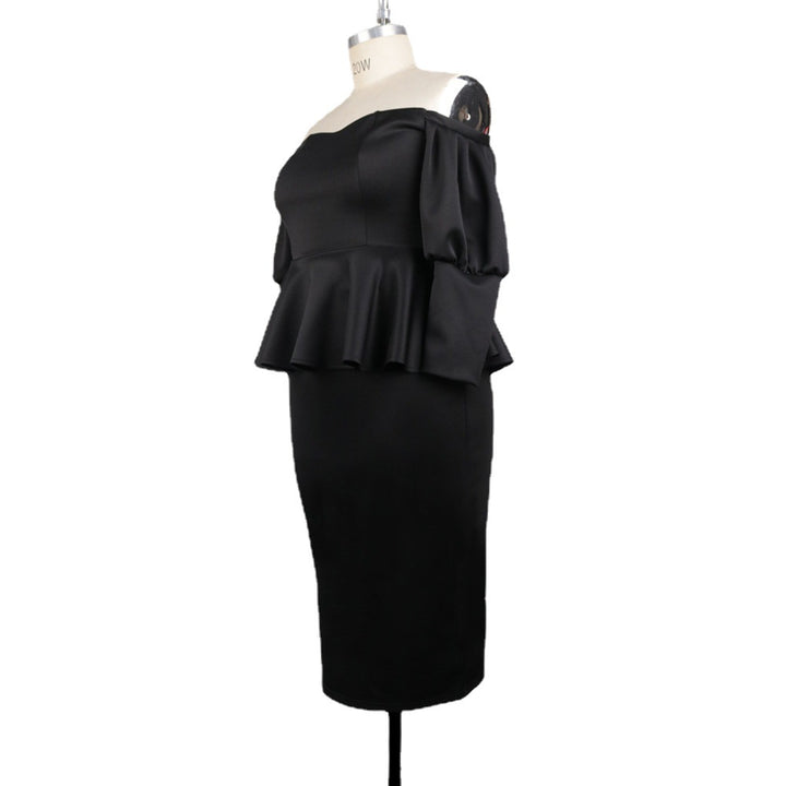 Damen Figurbetontes Peplum Kleid mit Off-Shoulder Ausschnitt Echo Archiv