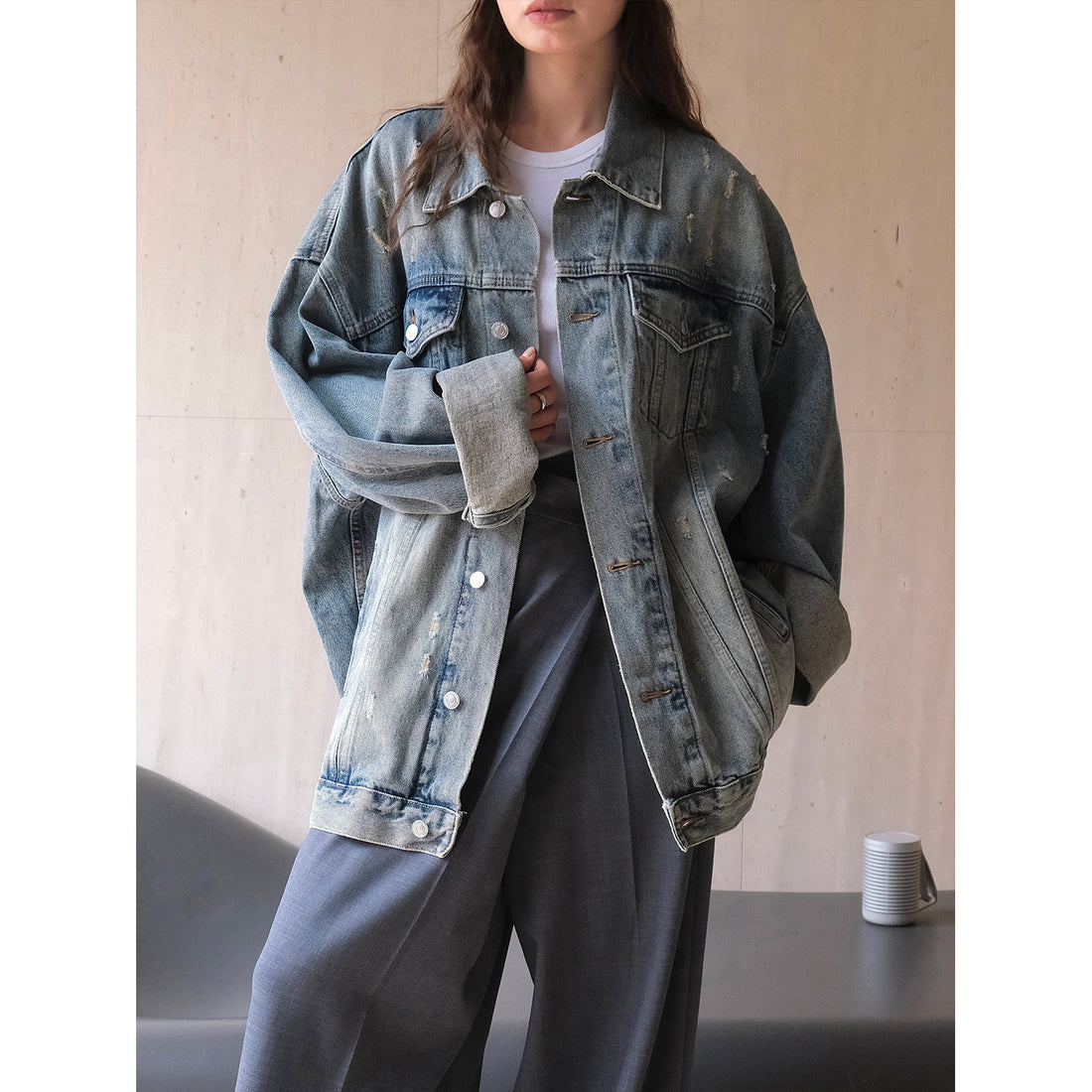 Damen Oversize Vintage-inspirierte Jeansjacke mit Distressed-Details und überschnittener Schulter Echoarchiv