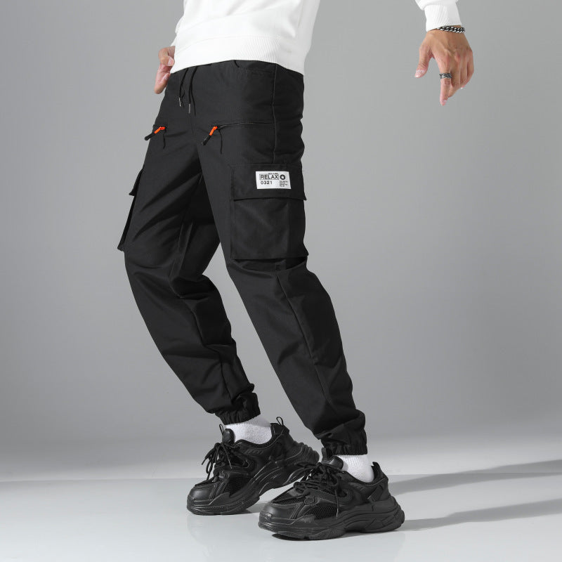 Herren Utility-Cargohose im Joggerstil mit elastischem Bund, Multifachtaschen & Reißverschlusstaschen Echo Archiv