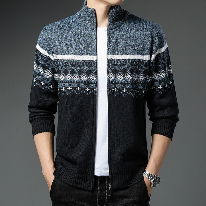 Herren Strickjacke mit hohem Kragen und attraktiven Mustern Echoarchiv