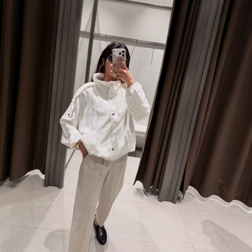 Damen Cropped-Boxy-Canvasjacke mit Funnelkragen, Druckknopfverschluss und Schulterpatten Echoarchiv